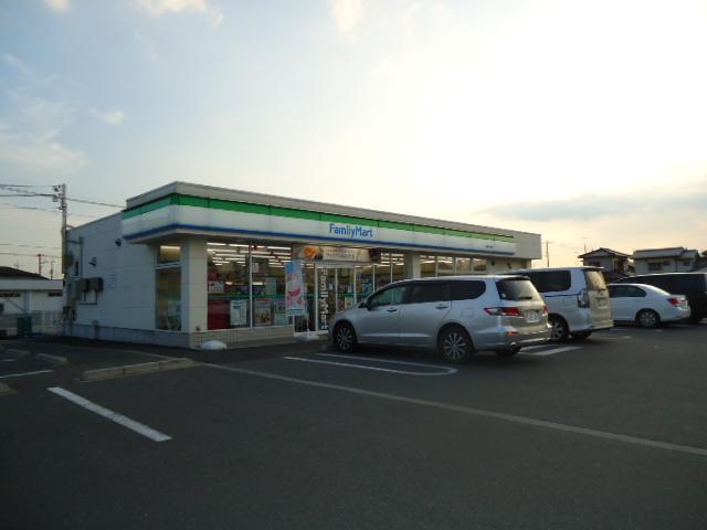 ファミリーマート邑楽中野店：375m