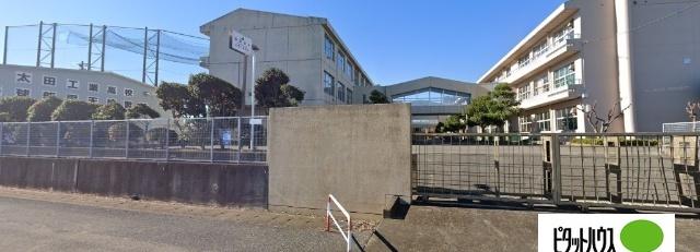 群馬県立太田工業高校：1775m