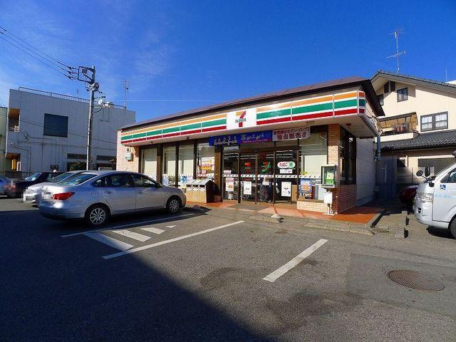 セブンイレブン館林城町店：150m