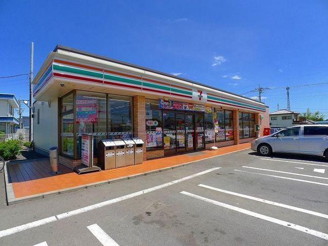 セブンイレブン尾島バイパス店：800m
