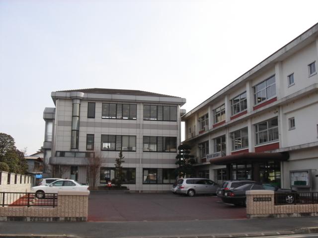 岩舟町役場：1142m