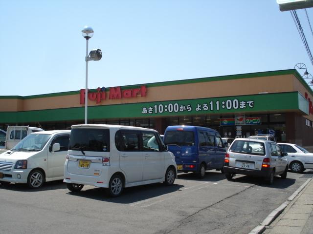 フジマート岩舟店：674m