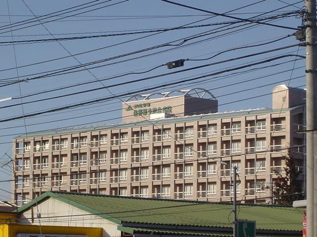 佐野厚生病院：1300m