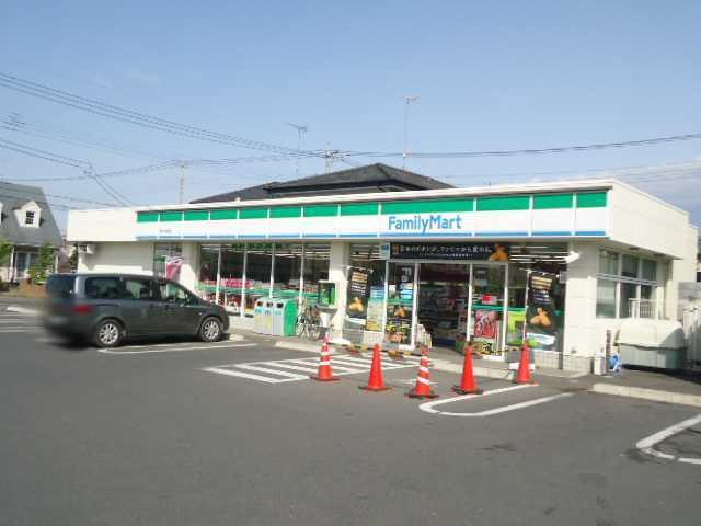 ファミリーマート館林大街道店：763m