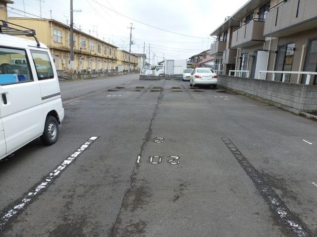 マーベラス（203） 駐車場