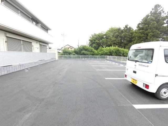 サンモール　Ｆ（102） 駐車場