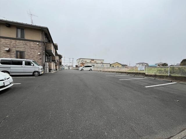 セジュール喜多　Ｇ（201） 駐車場