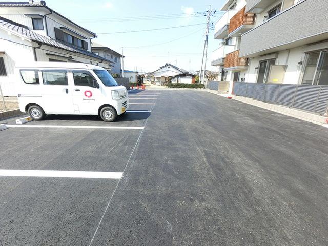ファーストステージ（203） 駐車場