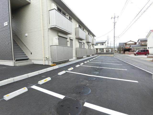 プレミスト　Ⅵ（205） 駐車場