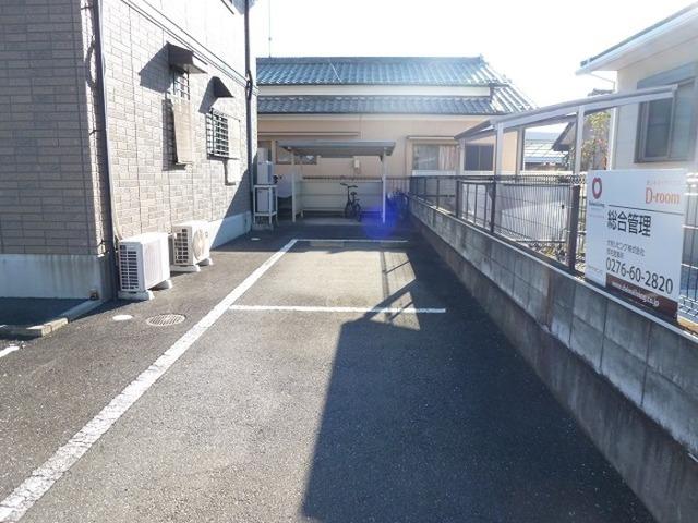 サンパティーク（102） 駐車場