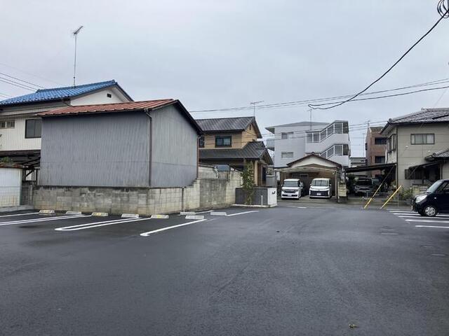 オペラハウス小舞木（203） 駐車場