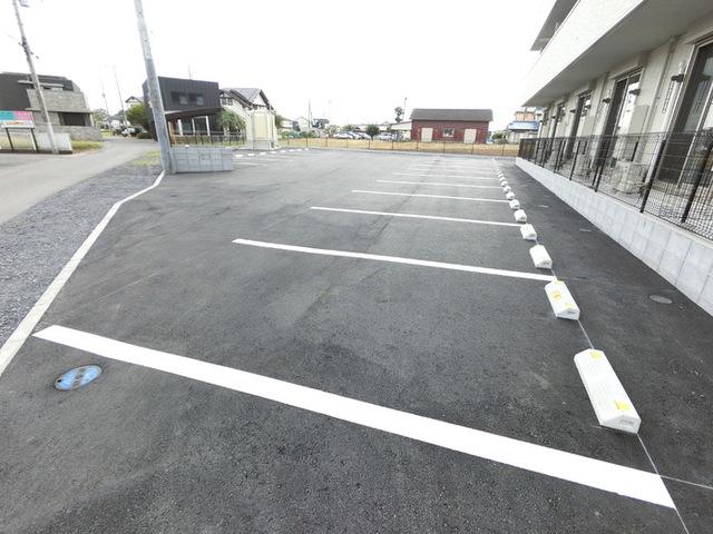 プレミスト　Ⅸ（202） 駐車場