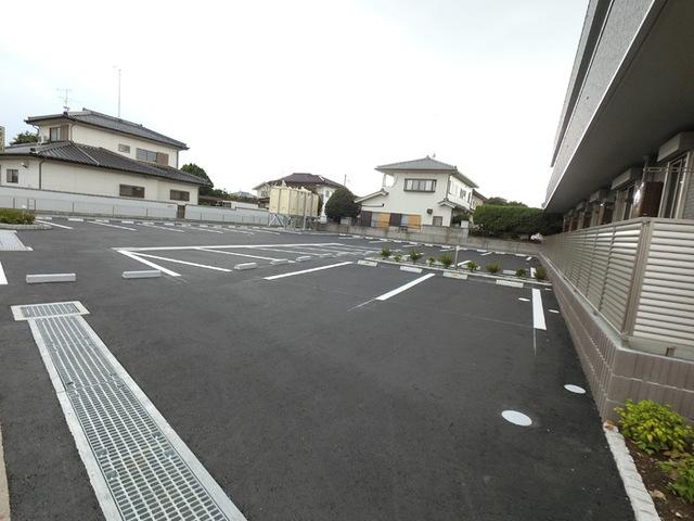 カスタリア　Ａ（102） 駐車場