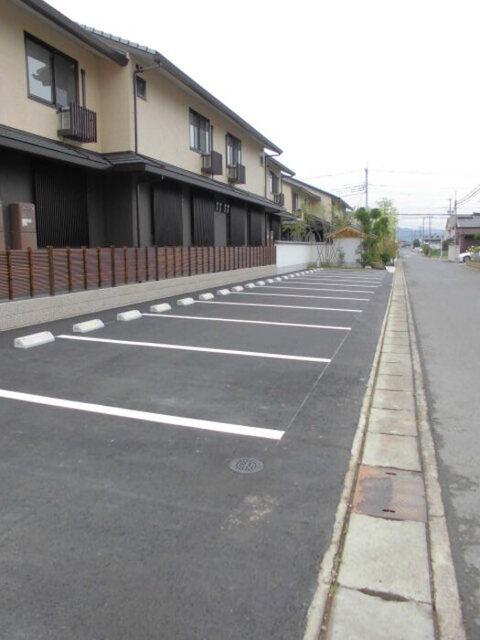 静庵　壱（102） 駐車場