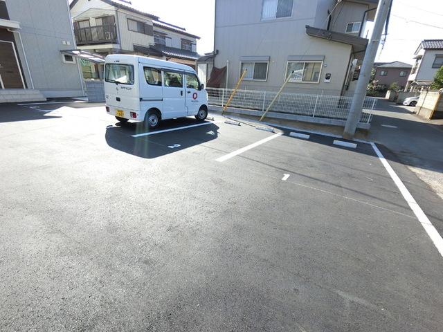 プレサージュ（102） 駐車場