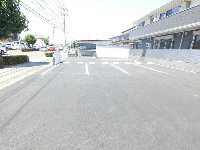 タウンコートⅡ八幡（205） 駐車場