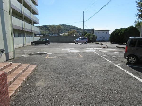 パールマンション 駐車場