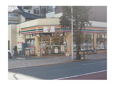 セブンイレブン台東下谷3丁目店：206m