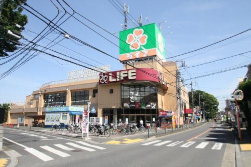 ライフ西大泉店：410m