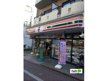 セブンイレブン大田区久が原駅前店：243m