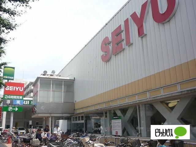 西友関町店：163m