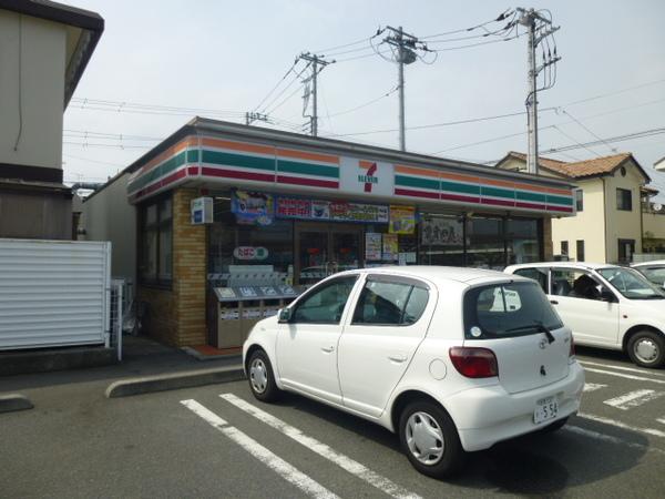 セブンイレブン小田原寿町3丁目店：303m