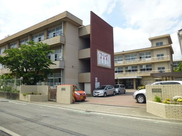 小田原市立鴨宮中学校：1090m