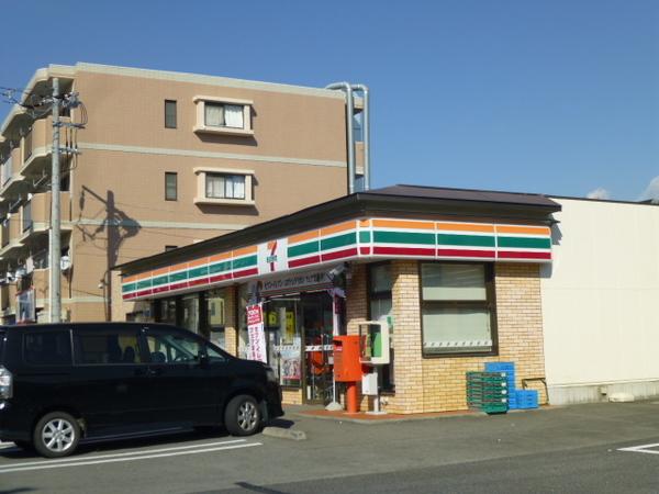 セブンイレブン小田原酒匂店：467m