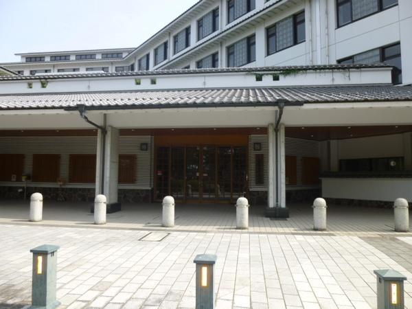 小田原市立三の丸小学校：510m
