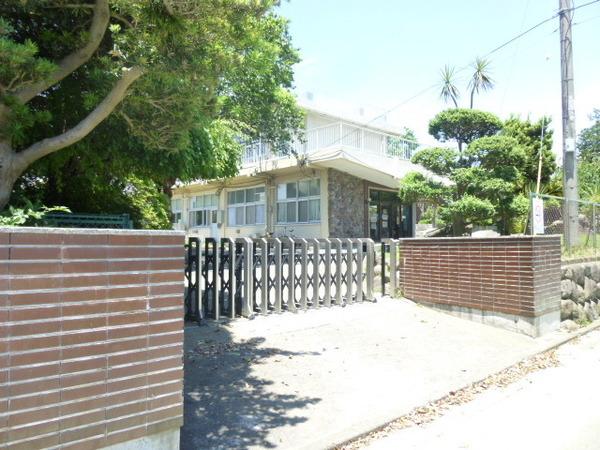 小田原市立早川小学校：304m
