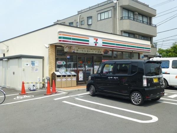 セブンイレブン小田原飯田岡店：253m