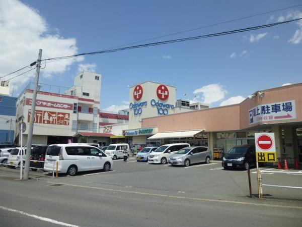 小田原百貨店寿町店：782m