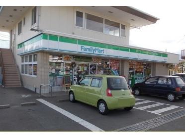 ファミリーマート中曽根店：400m