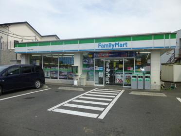 ファミリーマート開成吉田島店：112m