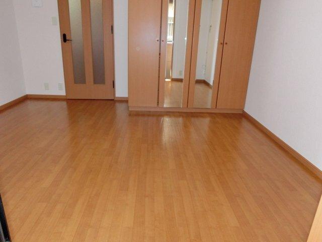 プリオール２００３ 部屋画像