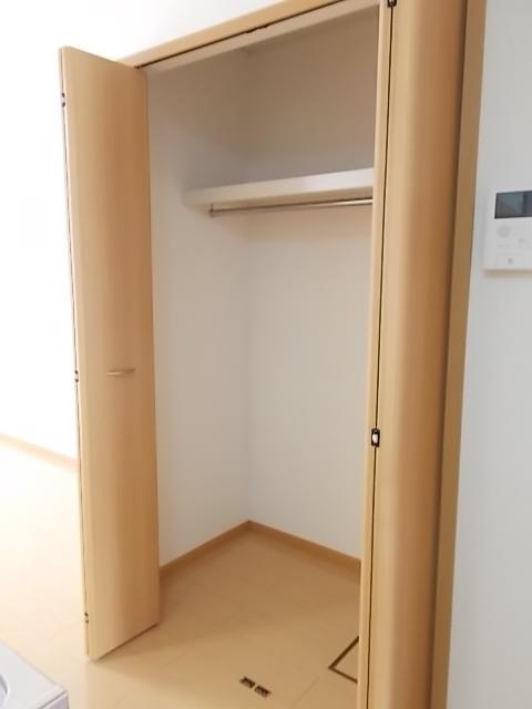 クリエンテ（101） 収納