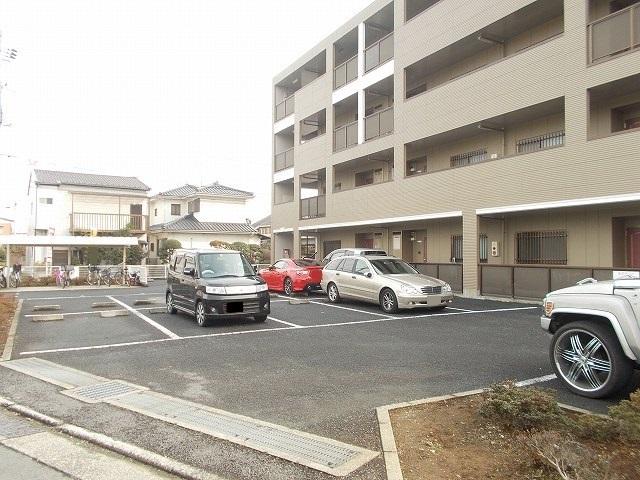 レインボーキャッスル（202） 駐車場