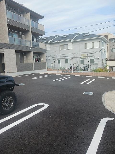 フラン湘南（203） 駐車場