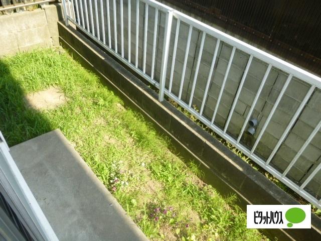 パストラル奥津Ｂ（3） 庭