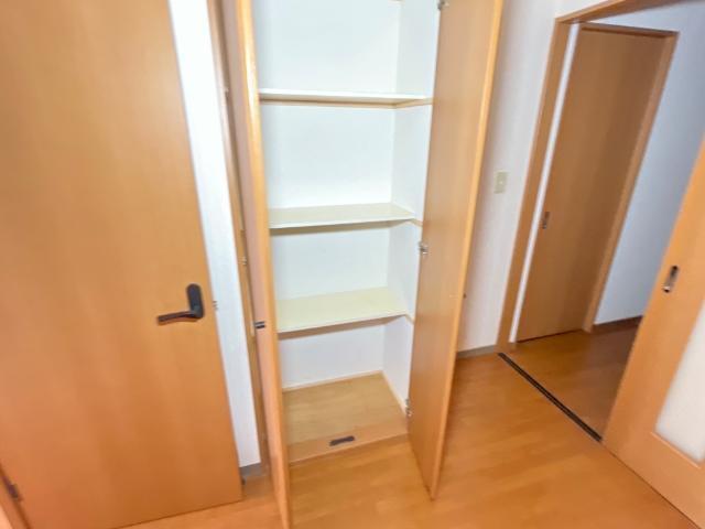 リヴィエール宮前 収納