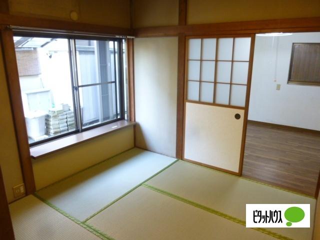 岩原戸建て（2） リビング
