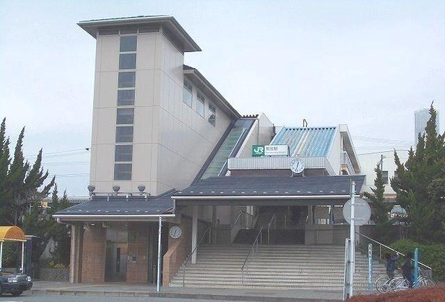 東海道線・鴨宮駅：2670m