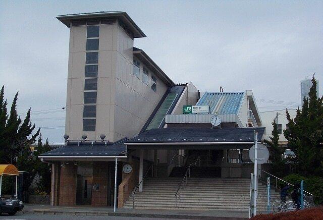 東海道線・鴨宮駅：550m