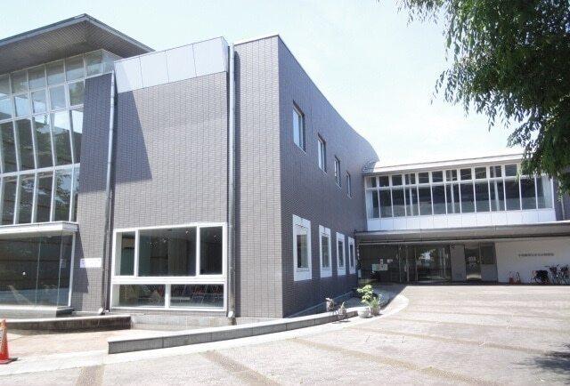 かもめ図書館：950m