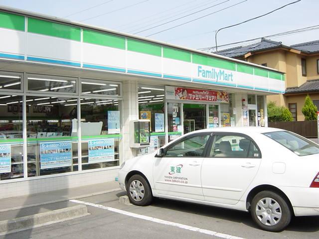 コンビニ：800m