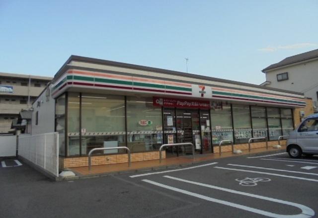 セブンイレブン寿町町田店：120m