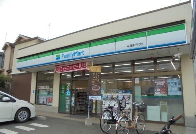 ファミリーマート千代店：400m