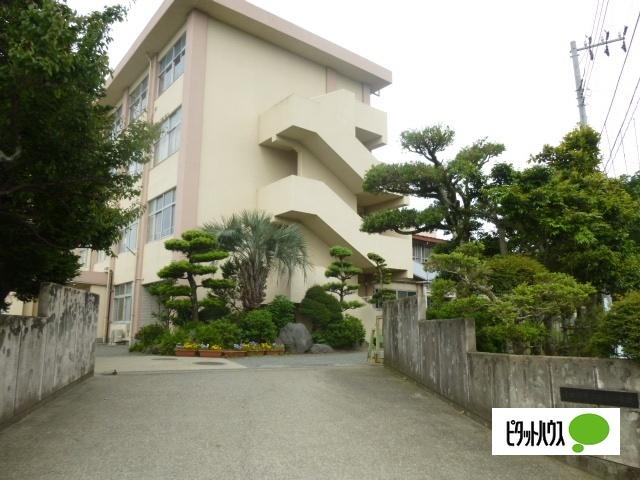 小田原市立報徳小学校：1463m