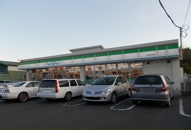 ファミリーマート中町店：400m