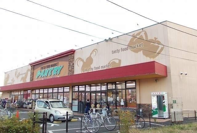 小田原百貨店南足柄店：1200m